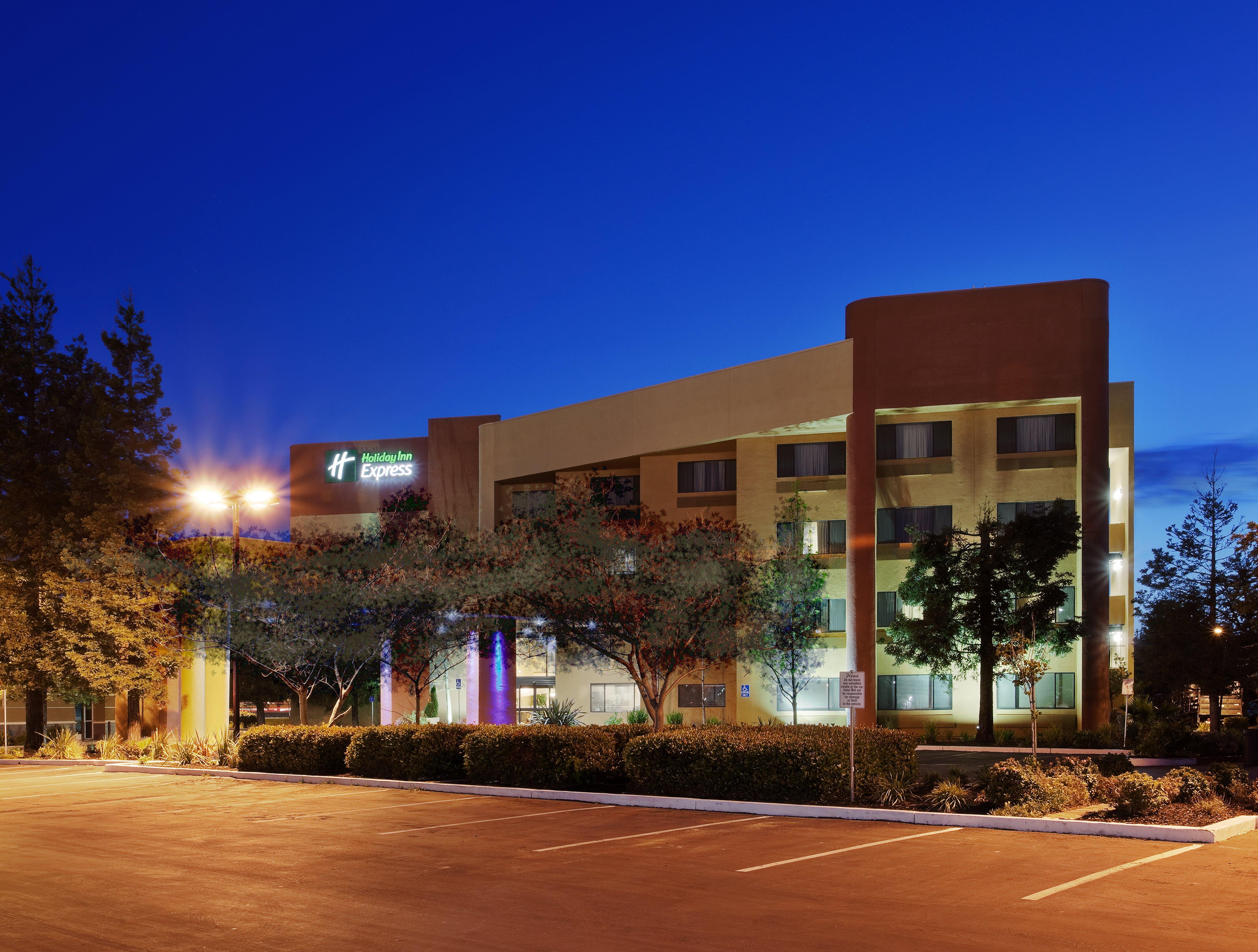 Holiday Inn Express Union City San Jose By Ihg Екстериор снимка