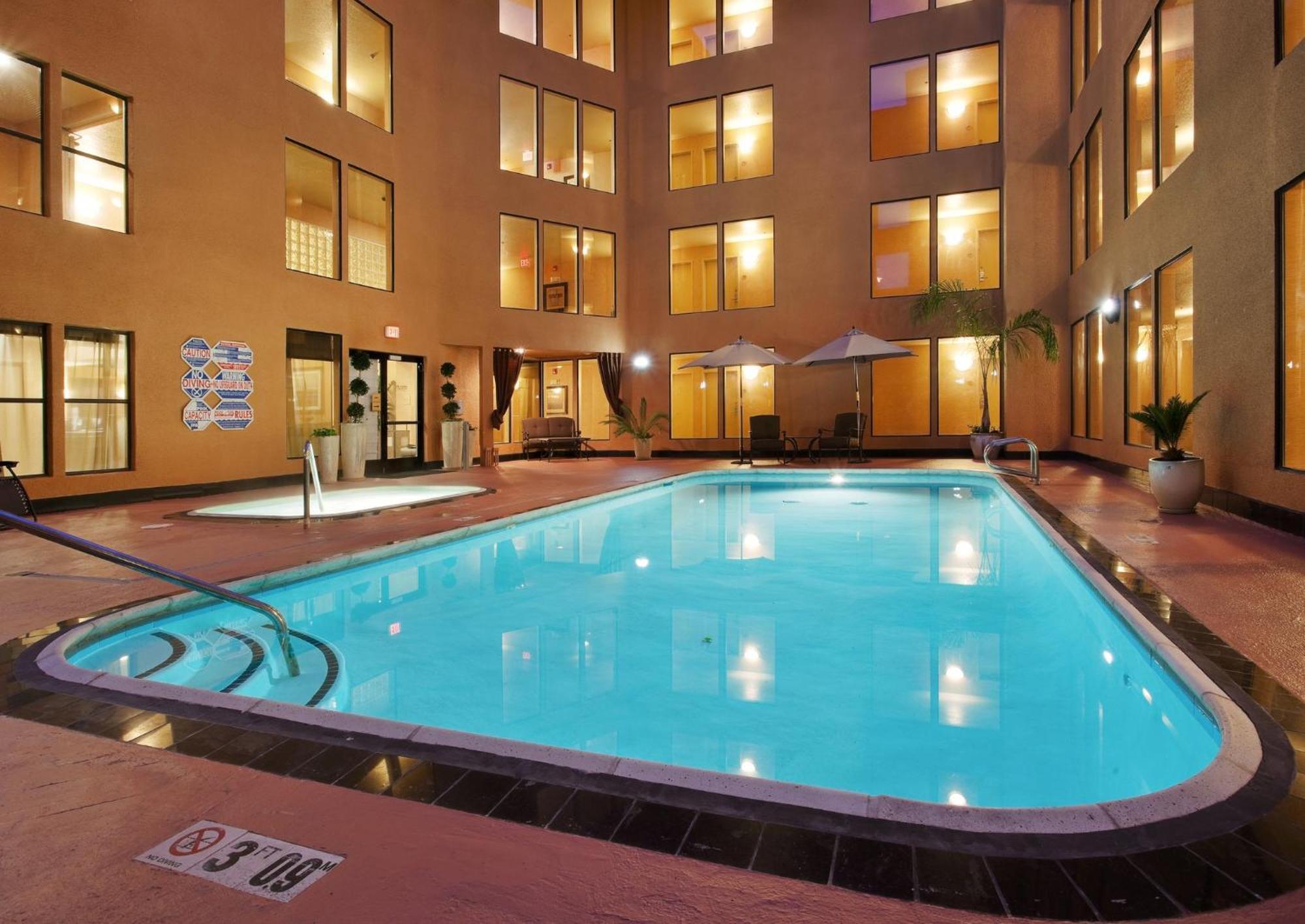 Holiday Inn Express Union City San Jose By Ihg Екстериор снимка